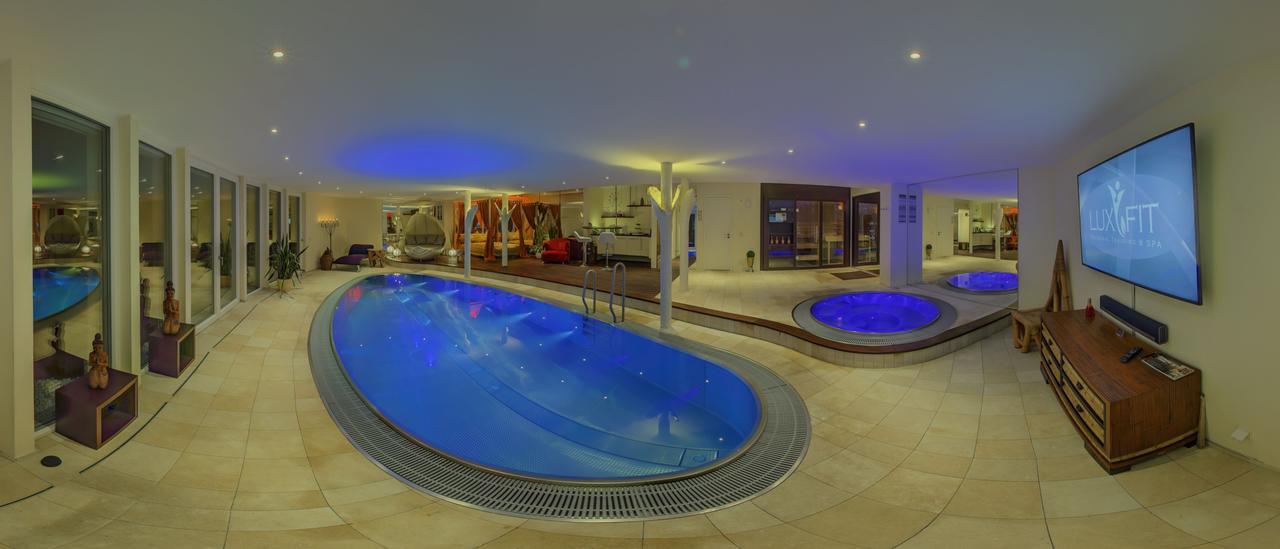 Suites & Spa Stuttgart Exterior foto